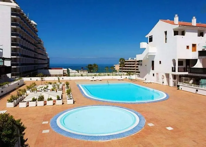 Modern Apartment In Parque Royal I, Playa Fanabe